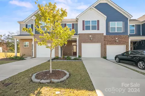 1649 Corwin Bend Rd, Tega Cay, SC 29708