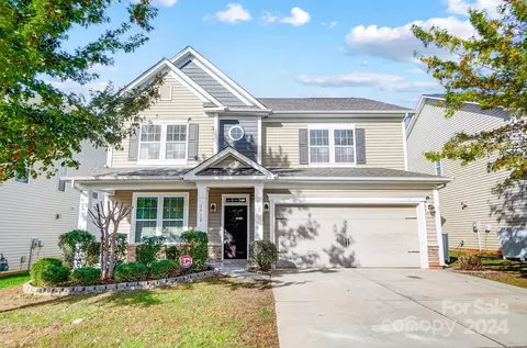 8912 Inverness Bay Rd, Charlotte, NC 28278