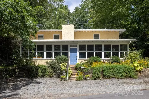 26 Kitazuma Rd, Black Mountain, NC 28711