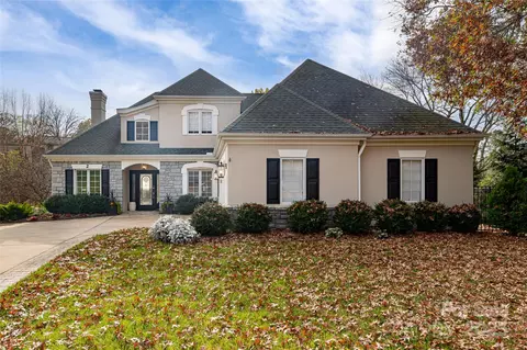 2 Clovelly Way, Asheville, NC 28803