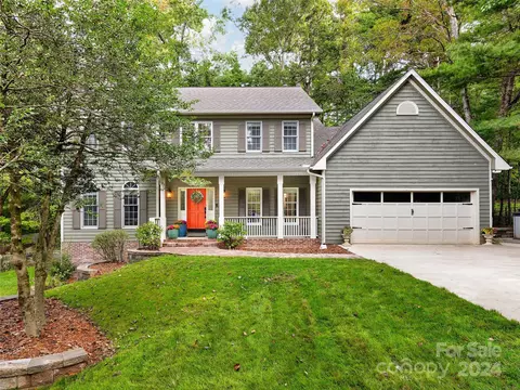 1006 Windsor Dr, Asheville, NC 28803