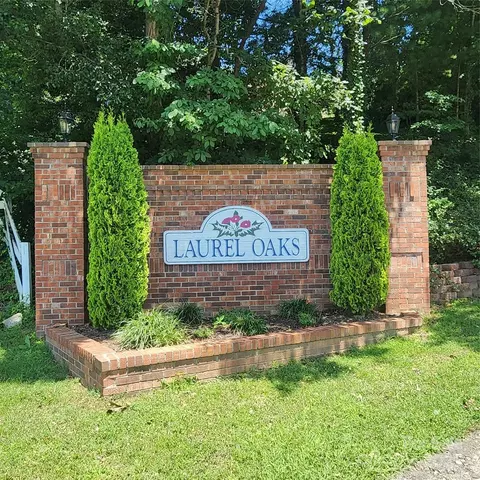 86 Tudor Ln, Hendersonville, NC 28739