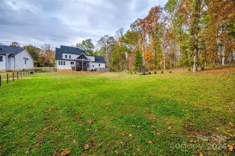 Exterior - 785 Ormand Rd, York, SC 29745 photo 7 of 10