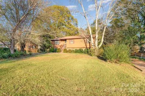 2969 Kecoughtan Rd, Pfafftown, NC 27040
