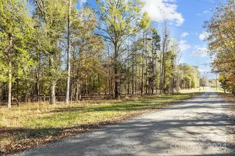 000 Obenosky Rd, Van Wyck, SC 29744