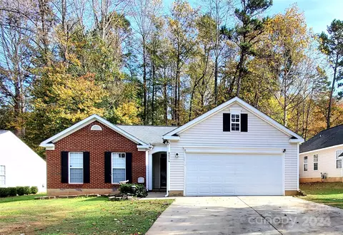 8014 Count Fleet Ln, Charlotte, NC 28215