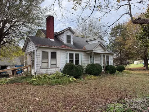 4169 Section House Rd, Hickory, NC 28601