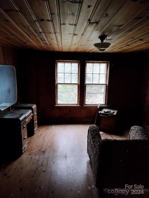 4169 Section House Rd, Hickory, NC 28601 photo 6