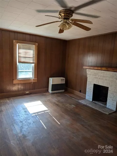Living - 170 Stephens Rd, Morganton, NC 28655 photo 1 of 1
