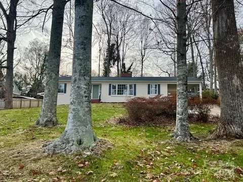 309 Woodland Nw Pl NW, Lenoir, NC 28645