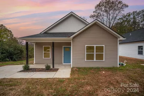 1414 10th St, Statesville, NC 28677