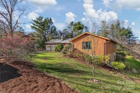 9 Applecross Rd, Weaverville, NC 28787