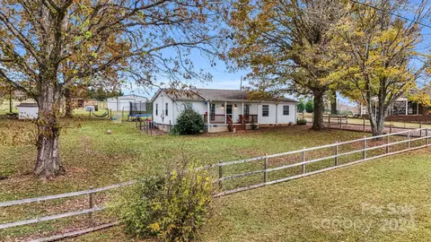 1251 Howards Creek Mill Rd, Vale, NC 28168