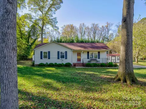 22 Henry Ave, Belmont, NC 28012