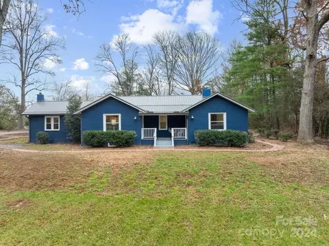 241 Pole Creasman Rd, Asheville, NC 28806
