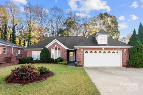 1982 Wexford Ct, Gastonia, NC 28054