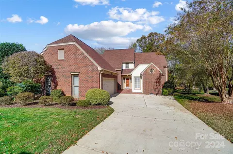 4804 Worthford Ct, Charlotte, NC 28226