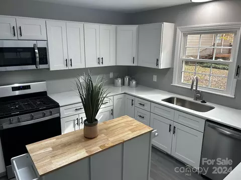 2649 Birchwood Dr, Gastonia, NC 28052