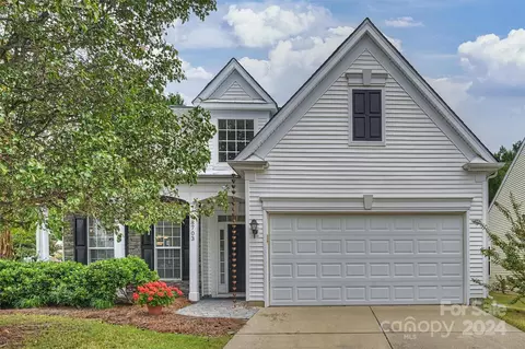 8703 Heron Glen Dr, Charlotte, NC 28269