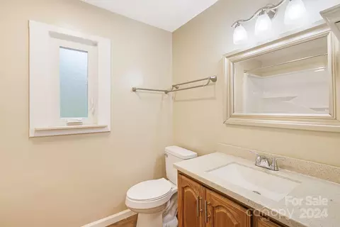730 Silver Mill Rd, Marshall, NC 28753 photo 17