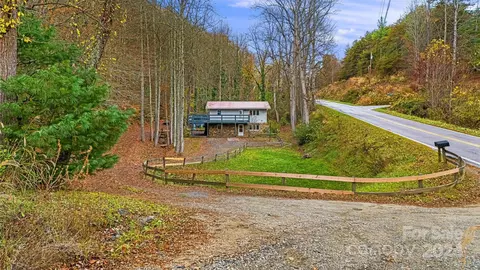 730 Silver Mill Rd, Marshall, NC 28753 photo 2