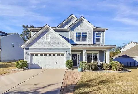 710 Laurel Oaks Ct, Fort Mill, SC 29715