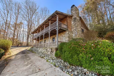 71 Blue Grass Cir, Rosman, NC 28772