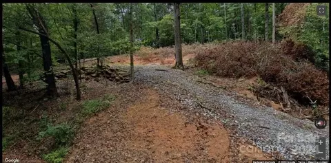 403 Georgetown Rd, Lenoir, NC 28645