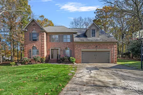 6200 Crestwick Ct, Charlotte, NC 28269