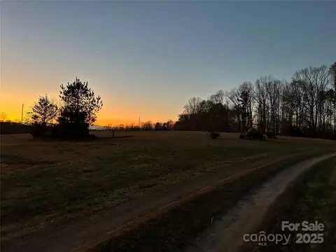 258 E Dalton Rd, Ellenboro, NC 28040 photo 34