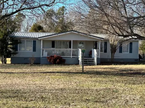 258 E Dalton Rd, Ellenboro, NC 28040 photo 2