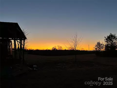 258 E Dalton Rd, Ellenboro, NC 28040 photo 33