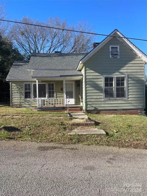 1115 6th St, Lancaster, SC 29720