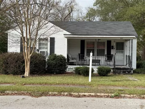 805 Breeden Hts, Bennettsville, SC 29512