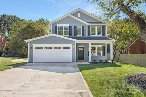3840 Lake Rd, Charlotte, NC 28269