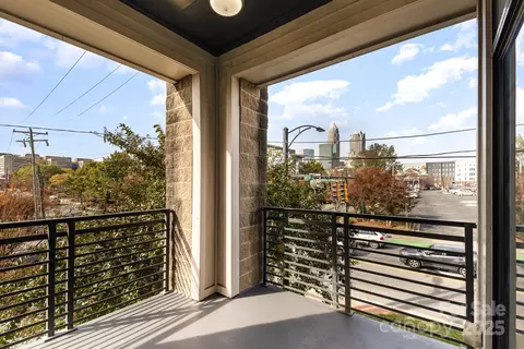 909 E 7th 241 St #241, Charlotte, NC 28204