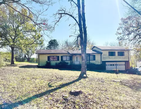 117 Gamble Mcclure Ln, Harrisburg, NC 28075