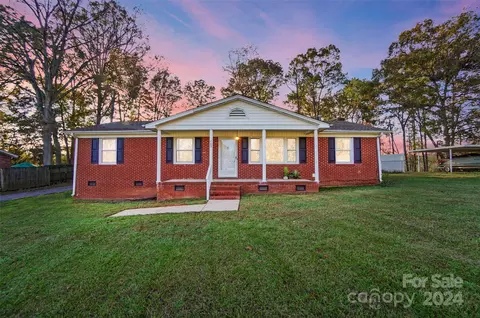 143 Bright Ave, Bessemer City, NC 28016