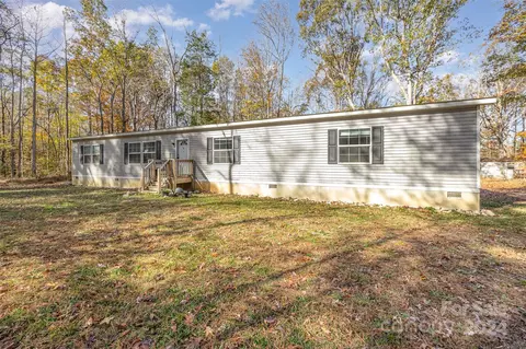 5651 Piney Grove Church Rd, Siler City, NC 27344
