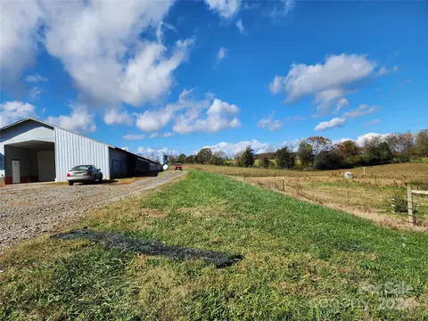 1748 Hunter Rd, Hamptonville, NC 27020