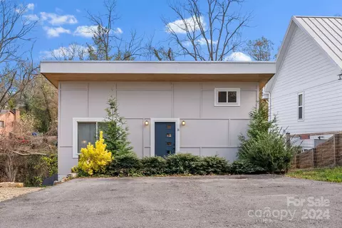 31 Ruslan Dr, Asheville, NC 28806