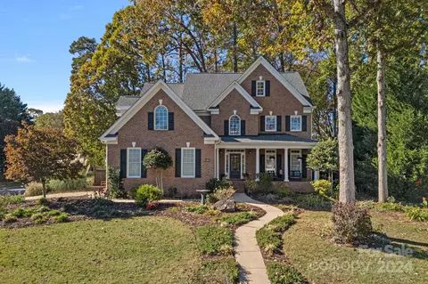 125 Pebble Brook Ln, Mooresville, NC 28117