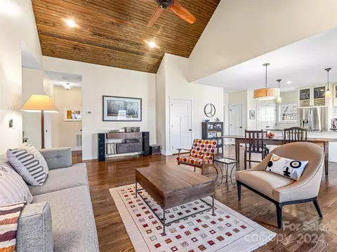 Other - 25 Cunningham St, Brevard, NC 28712 photo 3 of 17