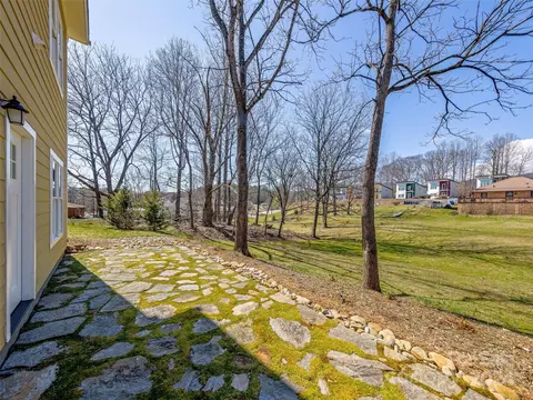 Exterior - 25 Cunningham St, Brevard, NC 28712 photo 9 of 13