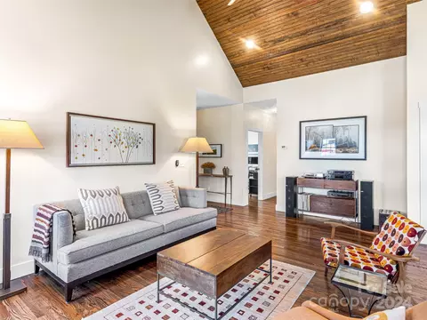 Living - 25 Cunningham St, Brevard, NC 28712 photo 2 of 2