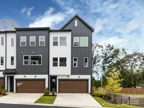 7928 Cedarsmith Ct, Charlotte, NC 28217