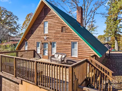109 Star View Dr, King, NC 27021
