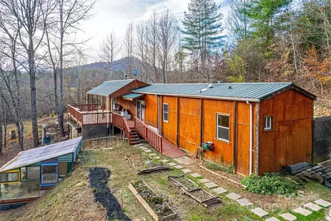 57 Wood Rose Ln, Leicester, NC 28748
