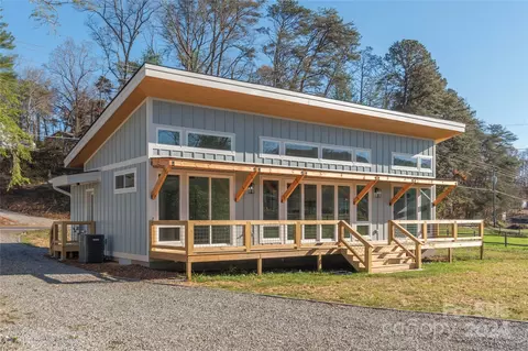 924 Riceville Rd, Asheville, NC 28805