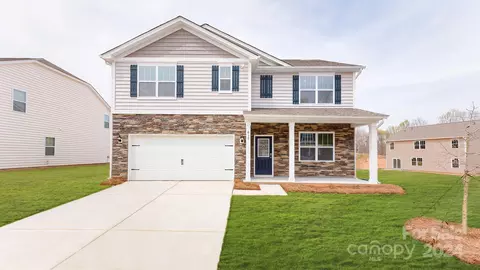 85 Woodvale Dr, Waynesville, NC 28786